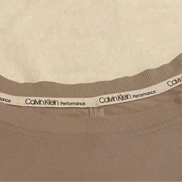 Calvin Klein Cropped Shirt Size Large EUC - Picture 5 of 6